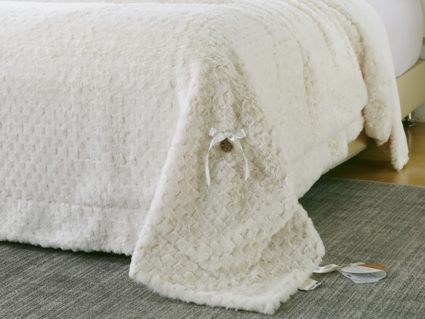 Покрывало Софи де Марко Аврил (молоко) 160х220